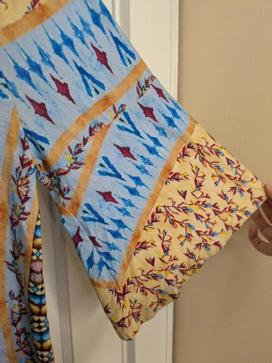 Soft Surroundings Size M Tunic Top Fifi Embroidered Boho Bell Sleeve Blue Floral - Picture 5 of 7